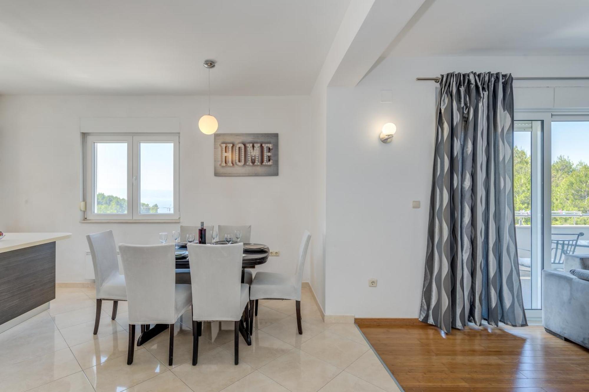 פודסטראנה Apartments Cala מראה חיצוני תמונה
